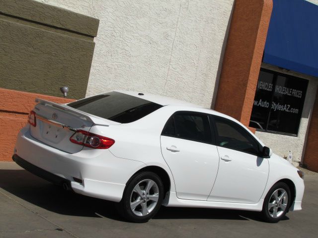 2011 Toyota Corolla S SL LE