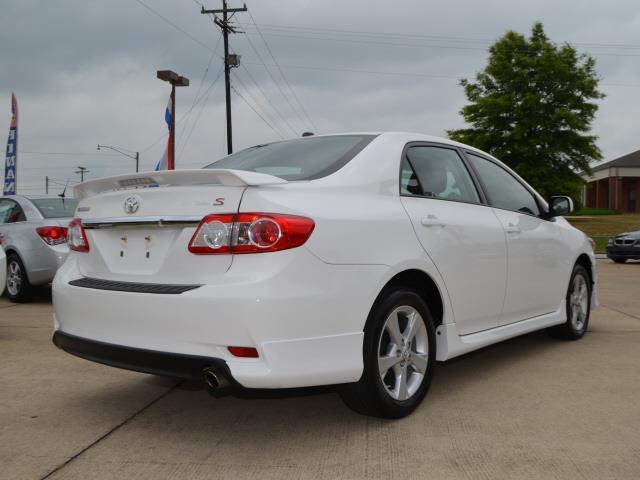 2011 Toyota Corolla XR