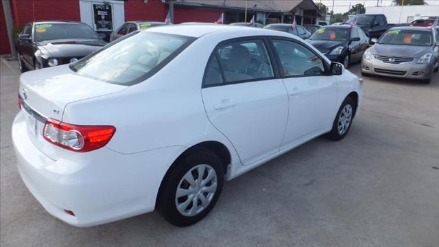 2011 Toyota Corolla 4.4i Navigation