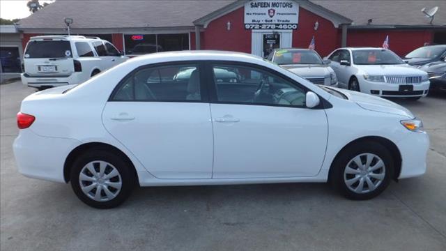 2011 Toyota Corolla 4.4i Navigation