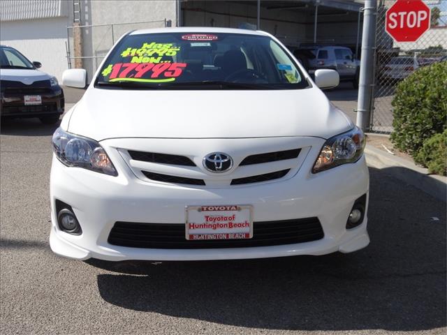 2011 Toyota Corolla 4dr Reg WB