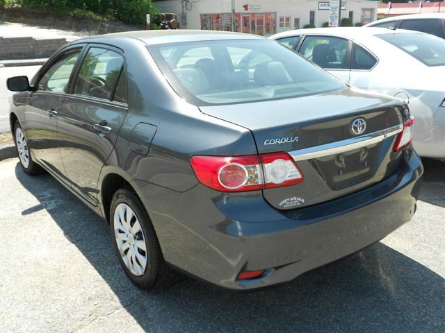 2012 Toyota Corolla Supercab Flareside XL