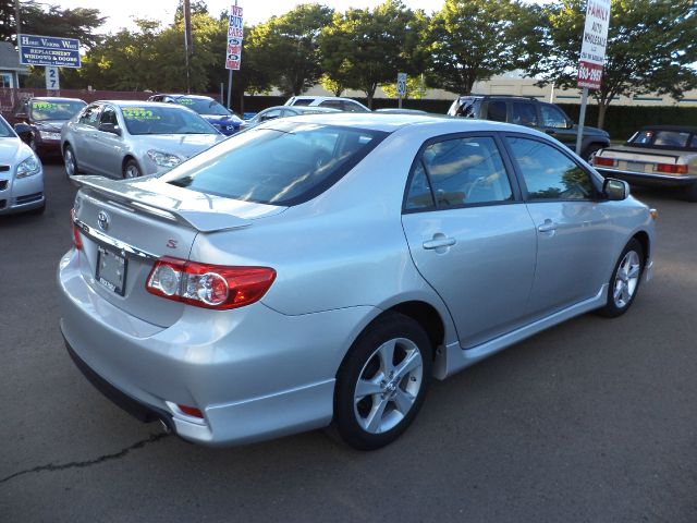 2012 Toyota Corolla Supercab Flareside XL