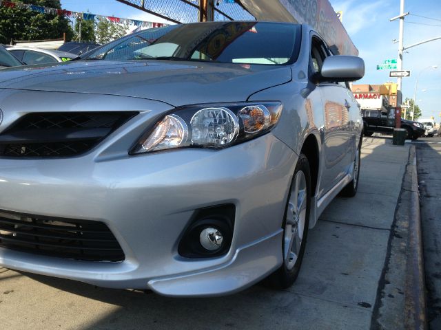 2012 Toyota Corolla V6 Sport Sedan