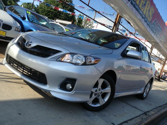 2012 Toyota Corolla V6 Sport Sedan