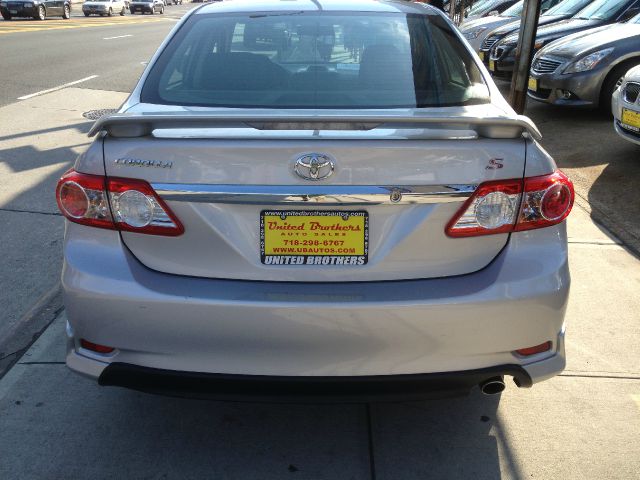 2012 Toyota Corolla V6 Sport Sedan