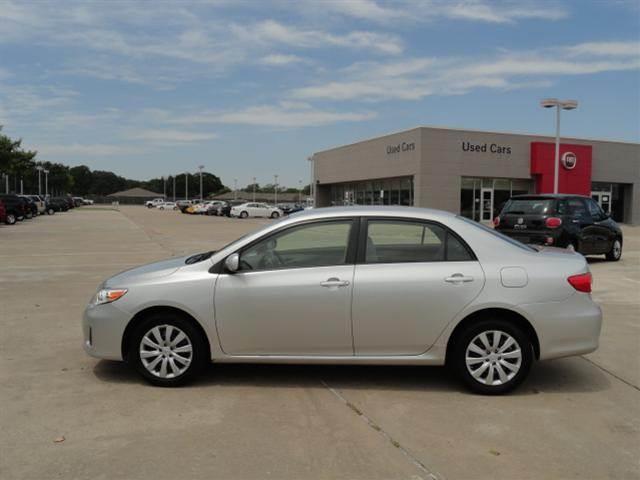 2012 Toyota Corolla Supercab Flareside XL