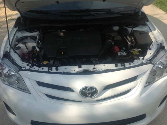 2013 Toyota Corolla QUAD CAB Sport 1500 Down