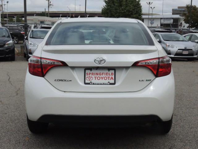 2014 Toyota Corolla 4 Maitc