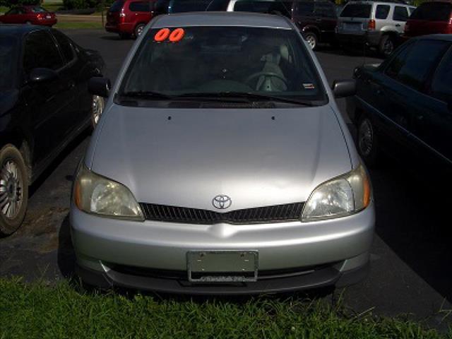 2000 Toyota Echo Standard 4X4 Hardtop