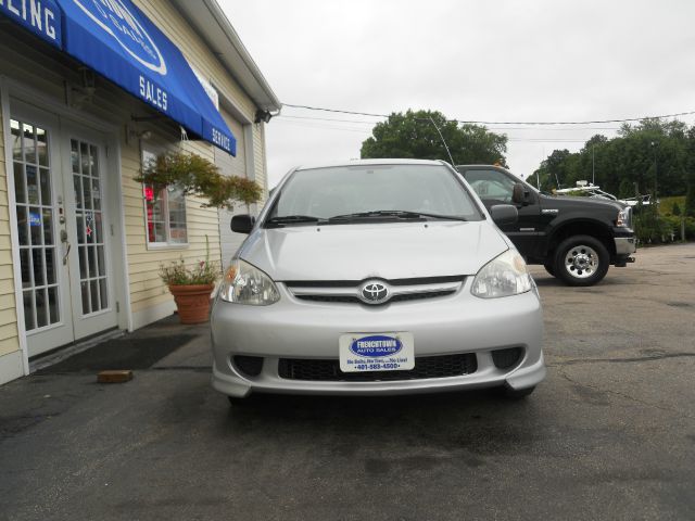 2003 Toyota Echo FX4 Crew Cab