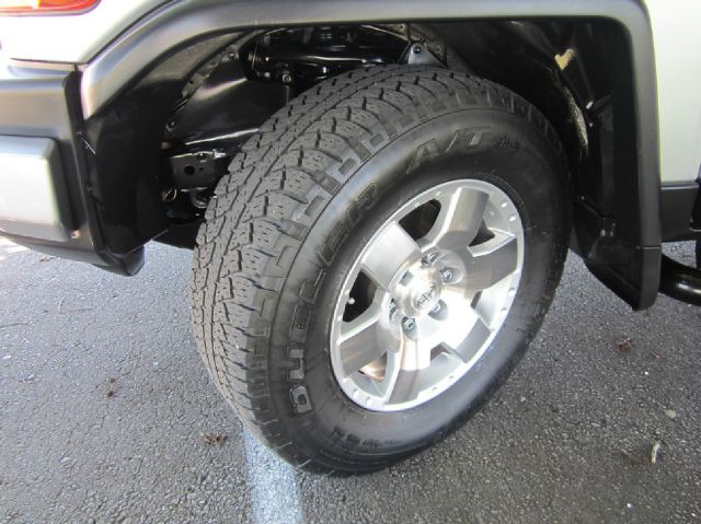 2007 Toyota FJ Cruiser Overland Sport Utility 4D