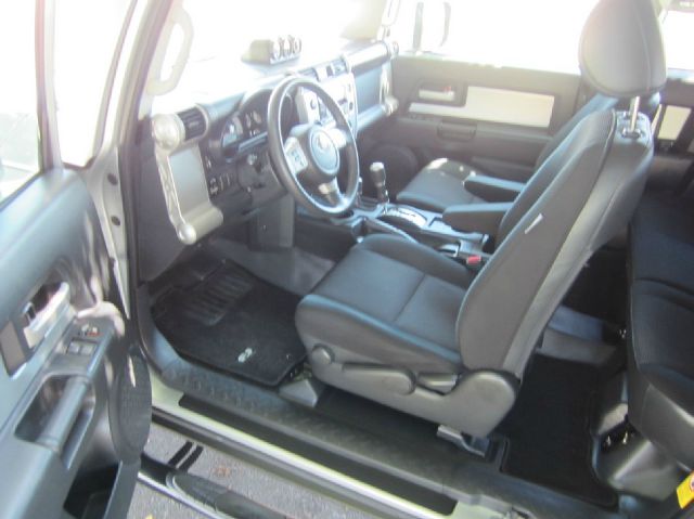 2007 Toyota FJ Cruiser Overland Sport Utility 4D