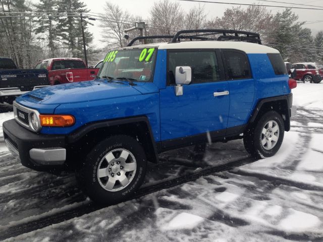 2007 Toyota FJ Cruiser Overland Sport Utility 4D