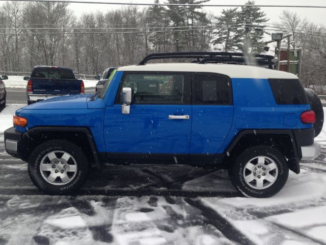 2007 Toyota FJ Cruiser Overland Sport Utility 4D