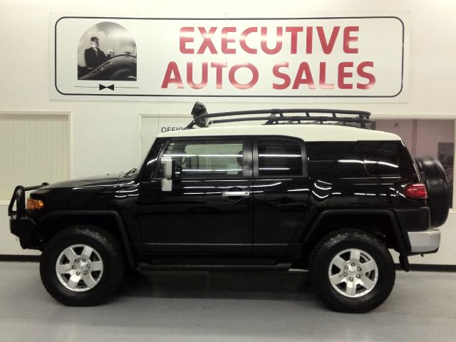 2007 Toyota FJ Cruiser Overland Sport Utility 4D