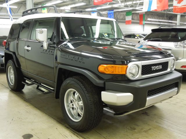 2007 Toyota FJ Cruiser Overland Sport Utility 4D