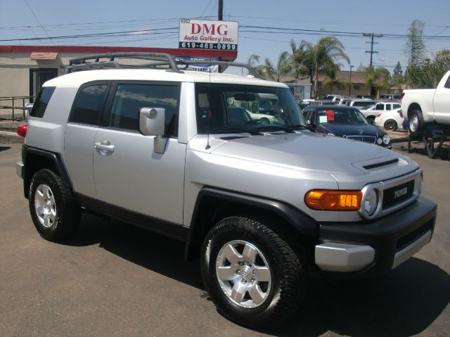 2007 Toyota FJ Cruiser Limited - 4X4 Quadra Drive