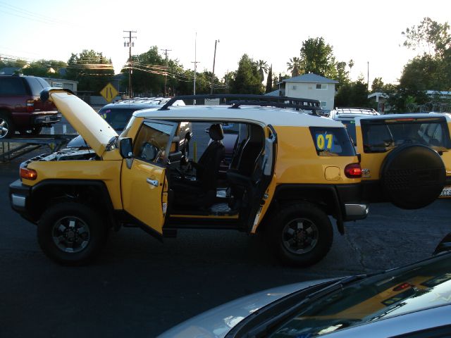 2007 Toyota FJ Cruiser 2500hd LT3 4WD