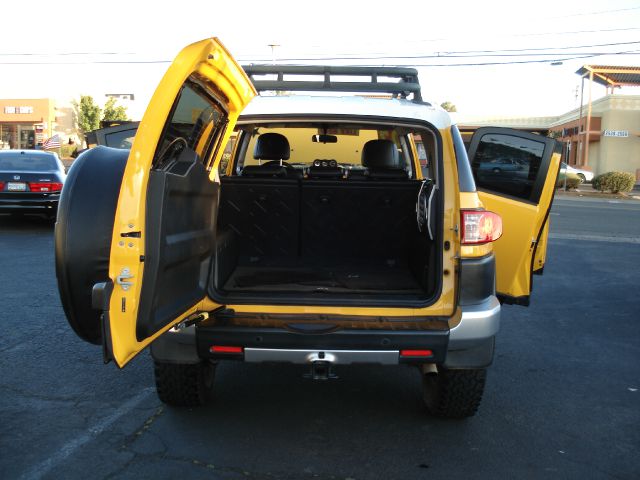 2007 Toyota FJ Cruiser 2500hd LT3 4WD