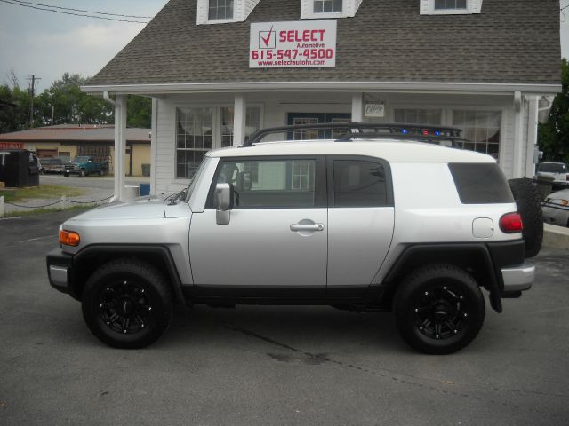 2007 Toyota FJ Cruiser Overland Sport Utility 4D