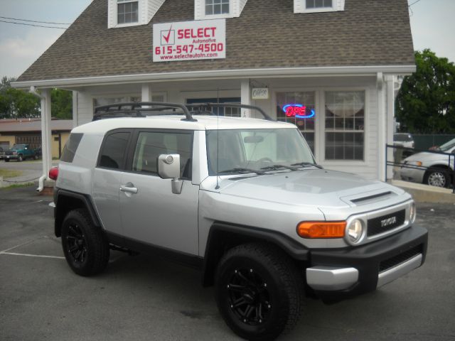 2007 Toyota FJ Cruiser Overland Sport Utility 4D