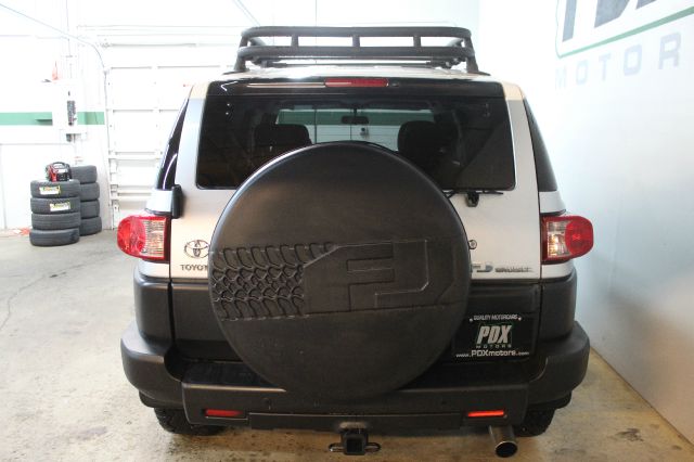 2007 Toyota FJ Cruiser Overland Sport Utility 4D