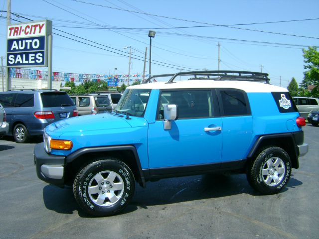 2007 Toyota FJ Cruiser Overland Sport Utility 4D