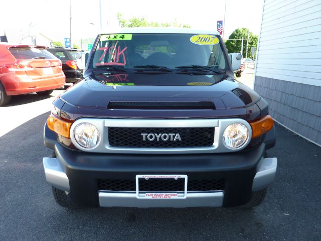 2007 Toyota FJ Cruiser Overland Sport Utility 4D