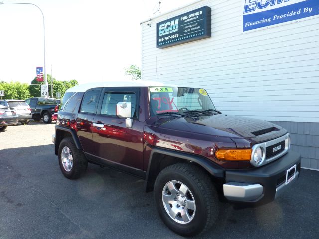 2007 Toyota FJ Cruiser Overland Sport Utility 4D