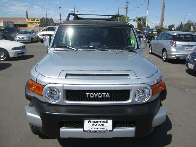 2007 Toyota FJ Cruiser Overland Sport Utility 4D