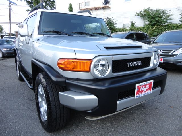 2007 Toyota FJ Cruiser Overland Sport Utility 4D