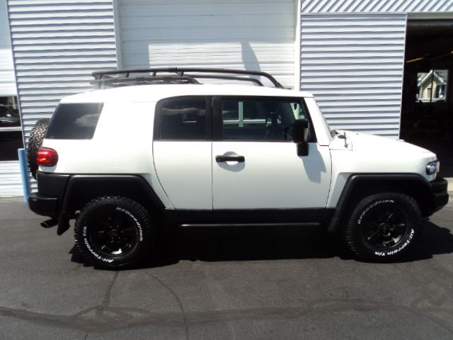 2008 Toyota FJ Cruiser Overland Sport Utility 4D