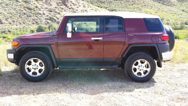 2011 Toyota FJ Cruiser Overland Sport Utility 4D