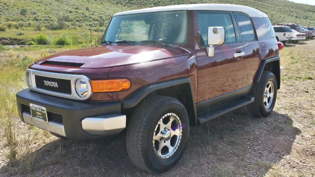 2011 Toyota FJ Cruiser Overland Sport Utility 4D