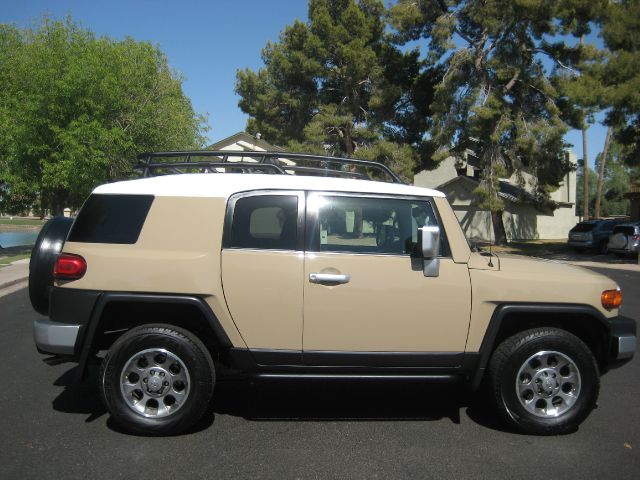 2011 Toyota FJ Cruiser Overland Sport Utility 4D