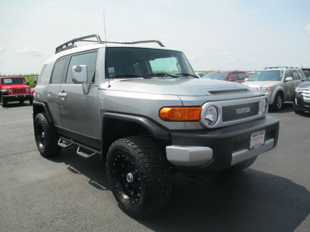 2011 Toyota FJ Cruiser Overland Sport Utility 4D