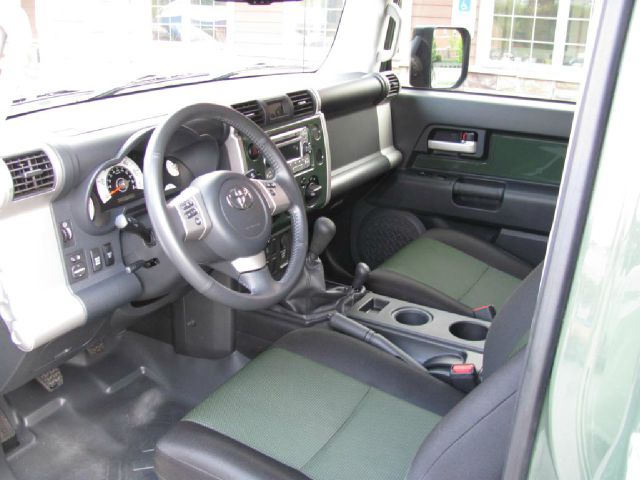 2011 Toyota FJ Cruiser Limited - 4X4 Quadra Drive