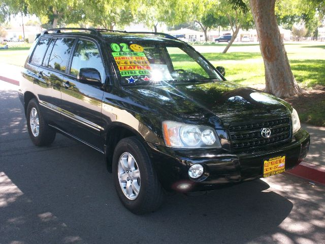 2002 Toyota Highlander Base, AWD, Loaded, Clean