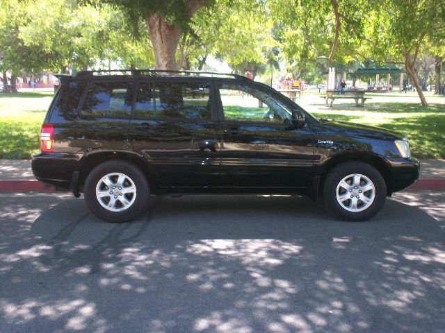 2002 Toyota Highlander Base, AWD, Loaded, Clean