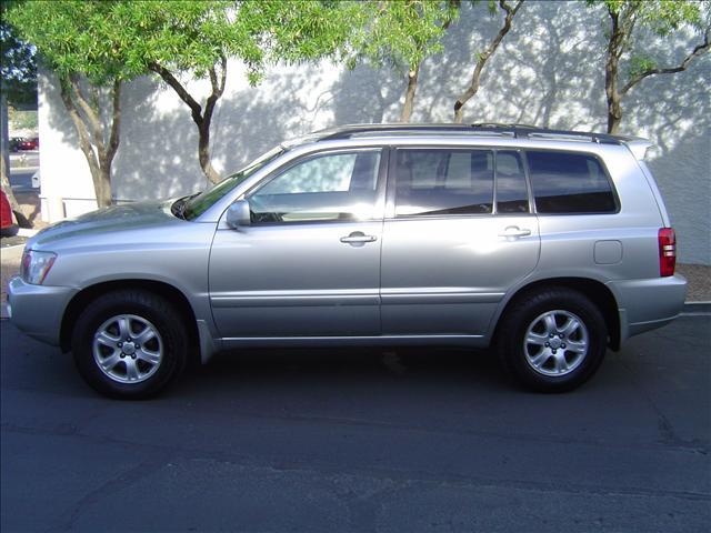 2002 Toyota Highlander Base