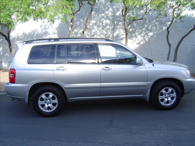 2002 Toyota Highlander Base