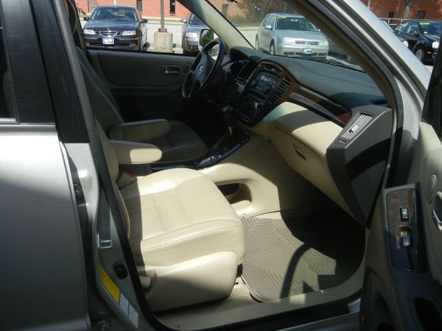 2003 Toyota Highlander 340 Wedge