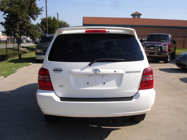 2003 Toyota Highlander Base, AWD, Loaded, Clean