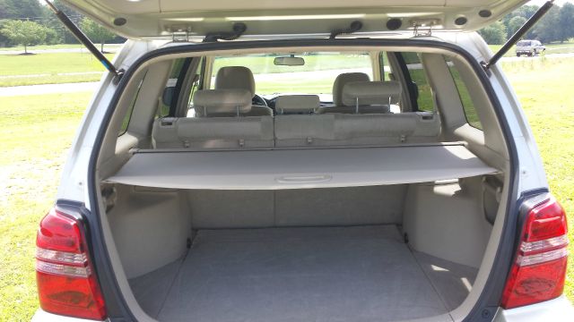 2003 Toyota Highlander Base, AWD, Loaded, Clean