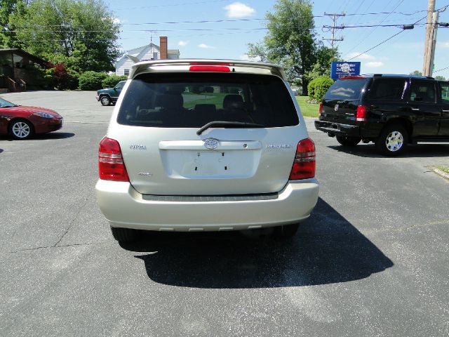 2003 Toyota Highlander Ram 3500 Diesel 2-WD