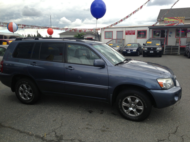 2004 Toyota Highlander 340 Wedge