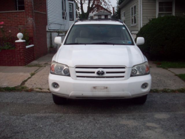 2004 Toyota Highlander Unknown