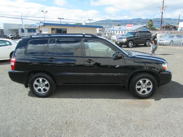 2004 Toyota Highlander QUAD CAB W