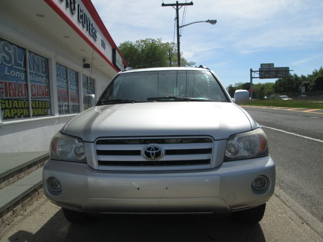 2004 Toyota Highlander QUAD CAB W